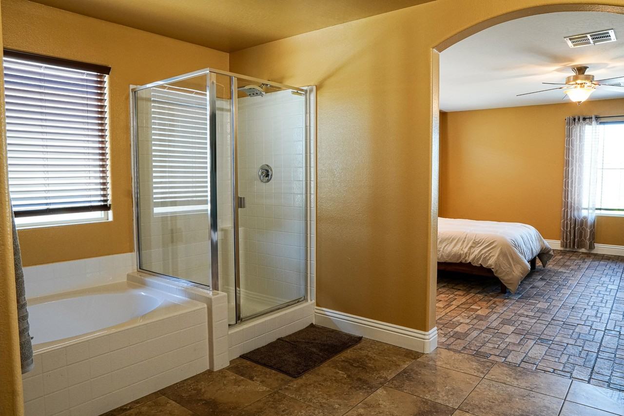 Little Bay Ave - Photo 6 of 8