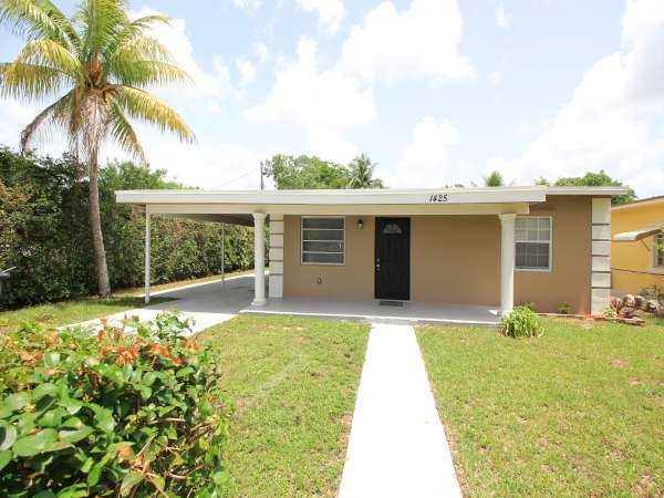 1425 NW 122nd St - Photo 2 of 18