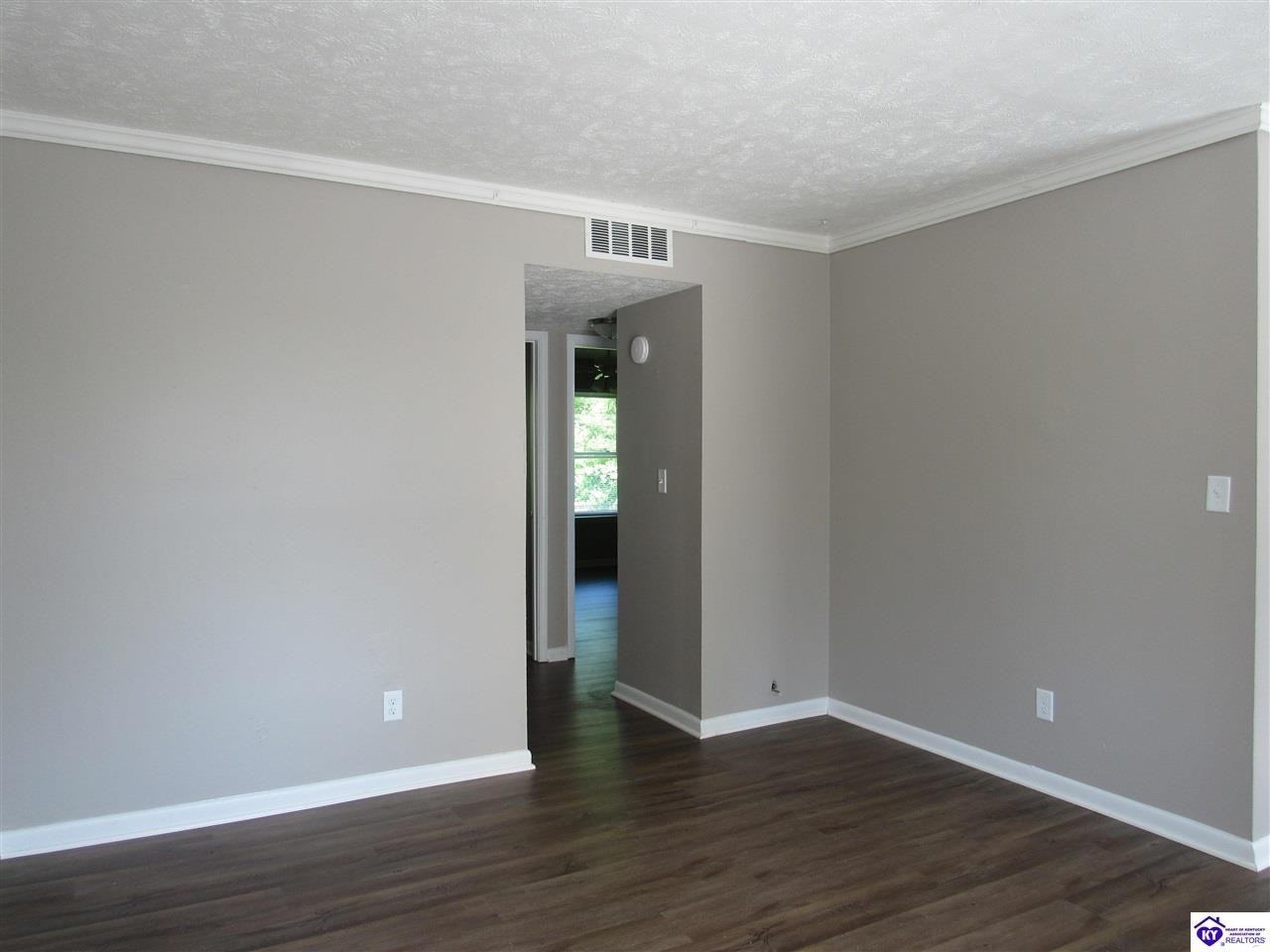 246 Metts Ct #1 - Photo 3 of 10