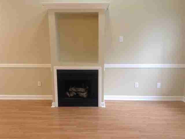 4625 Narayan St - Photo 3 of 18