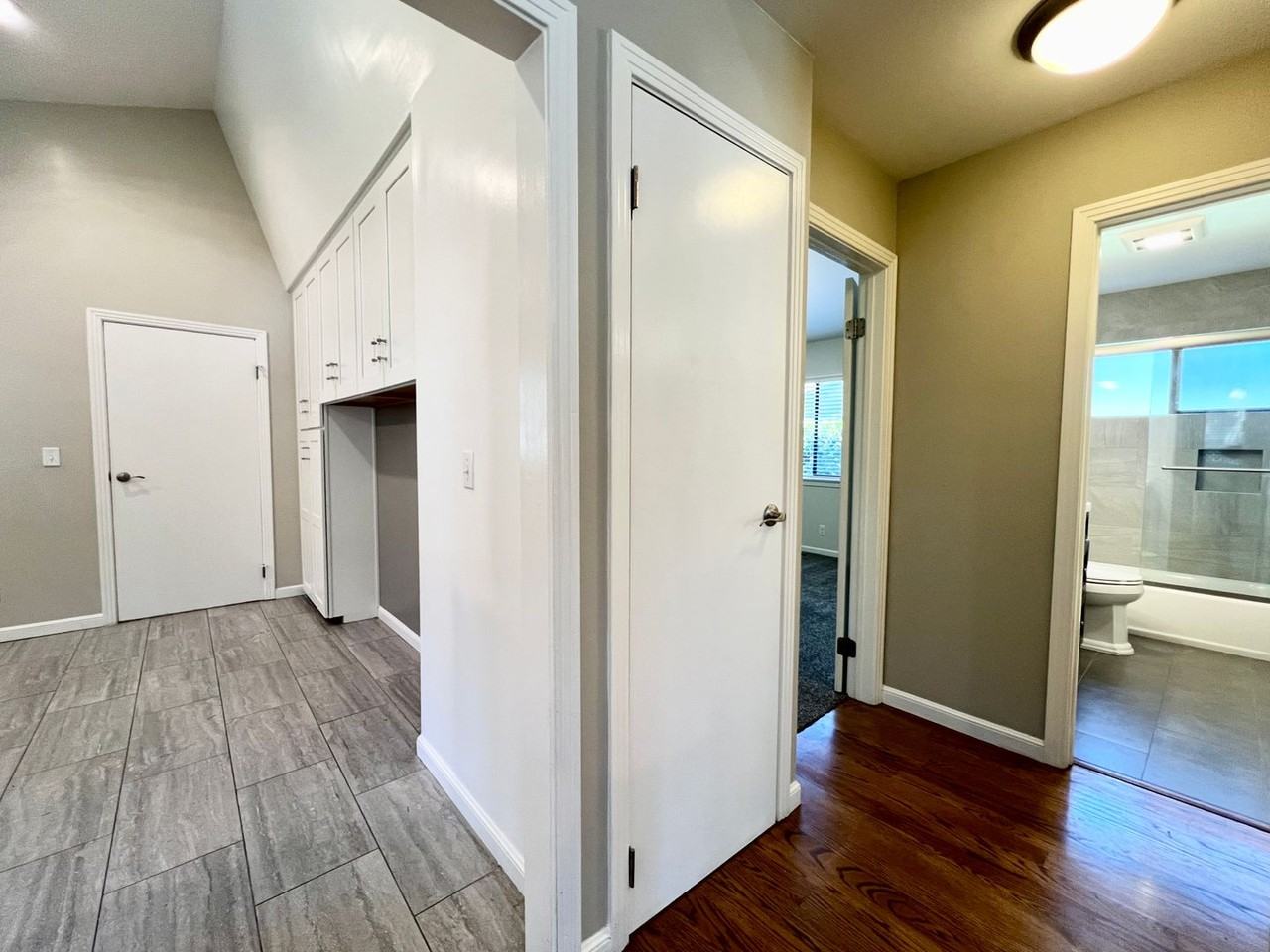 1020 Paloma Ave - Photo 5 of 21