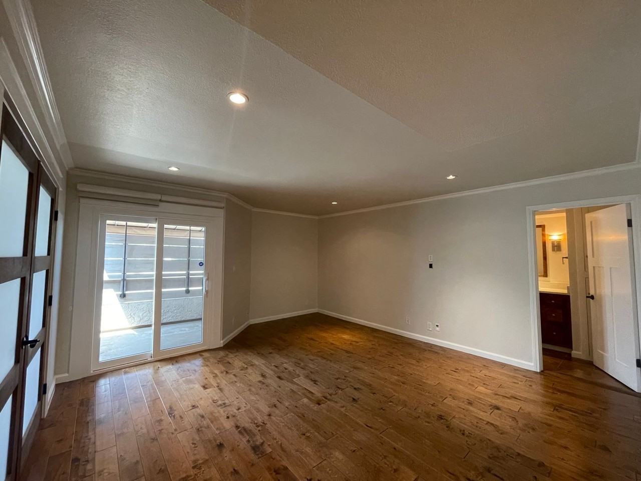 401 E California Blvd - Photo 7 of 31