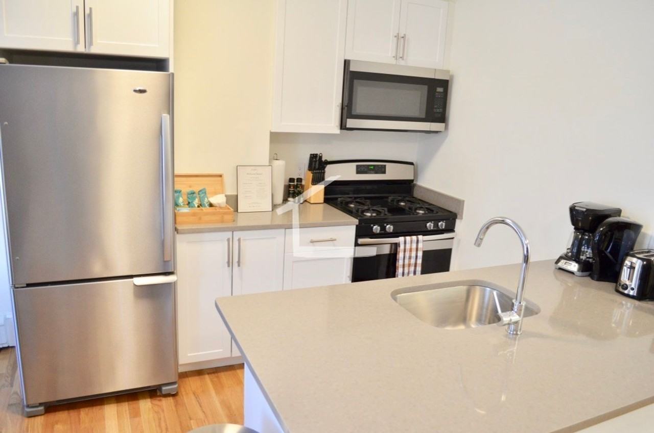 42 East Springfield Street - Photo 6 of 14