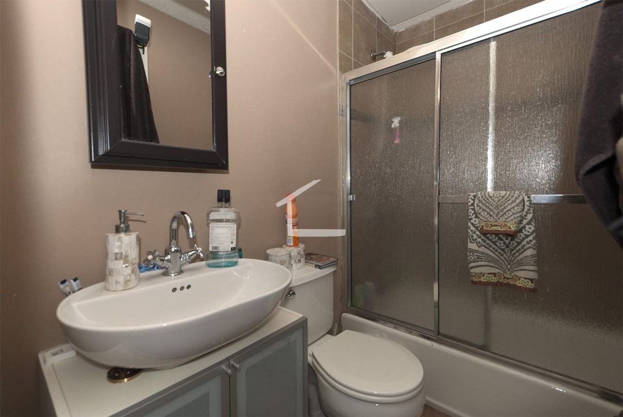 47 Gardner Street - Photo 4 of 4