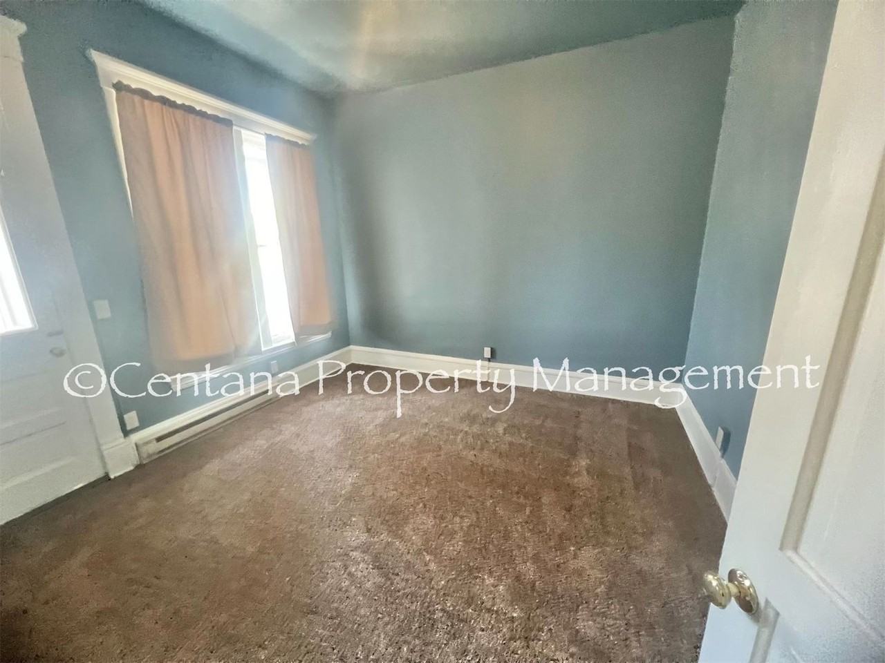 1010 W Granite St - Photo 5 of 18