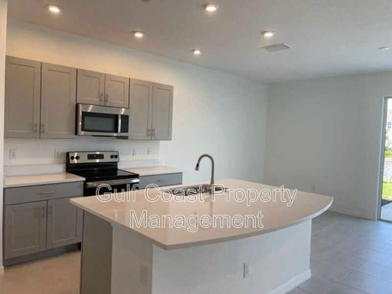 5776 Haven Ter - Photo 3 of 25
