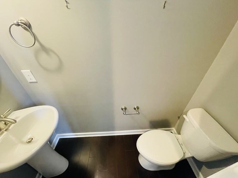 503 Dixter Ln - Photo 3 of 32