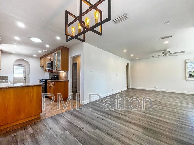 4536 Monogram Ave - Photo 2 of 15