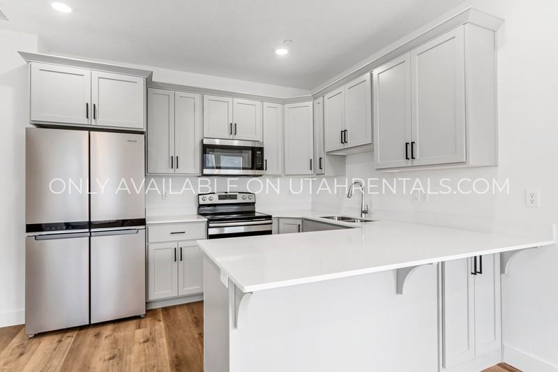 768 Sw #209 - Photo 6 of 24