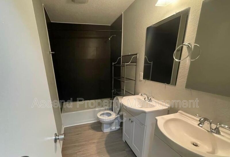 1785 Ocoee St - Photo 7 of 11