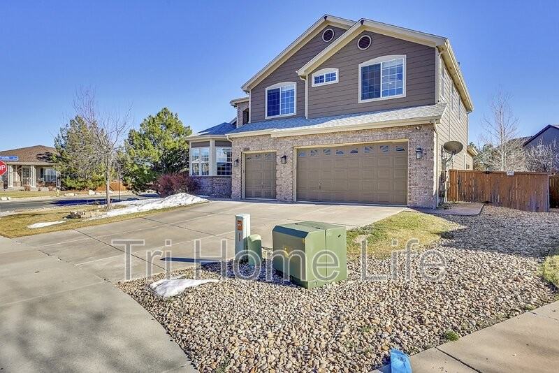 6339 Sapphire Pointe Blvd - Photo 3 of 50