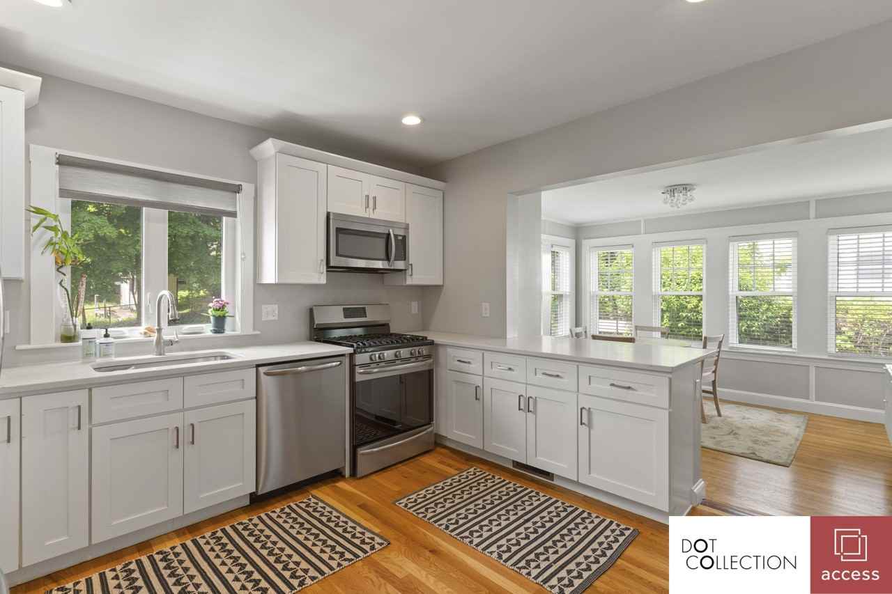 19 Washburn St - Photo 2 of 28