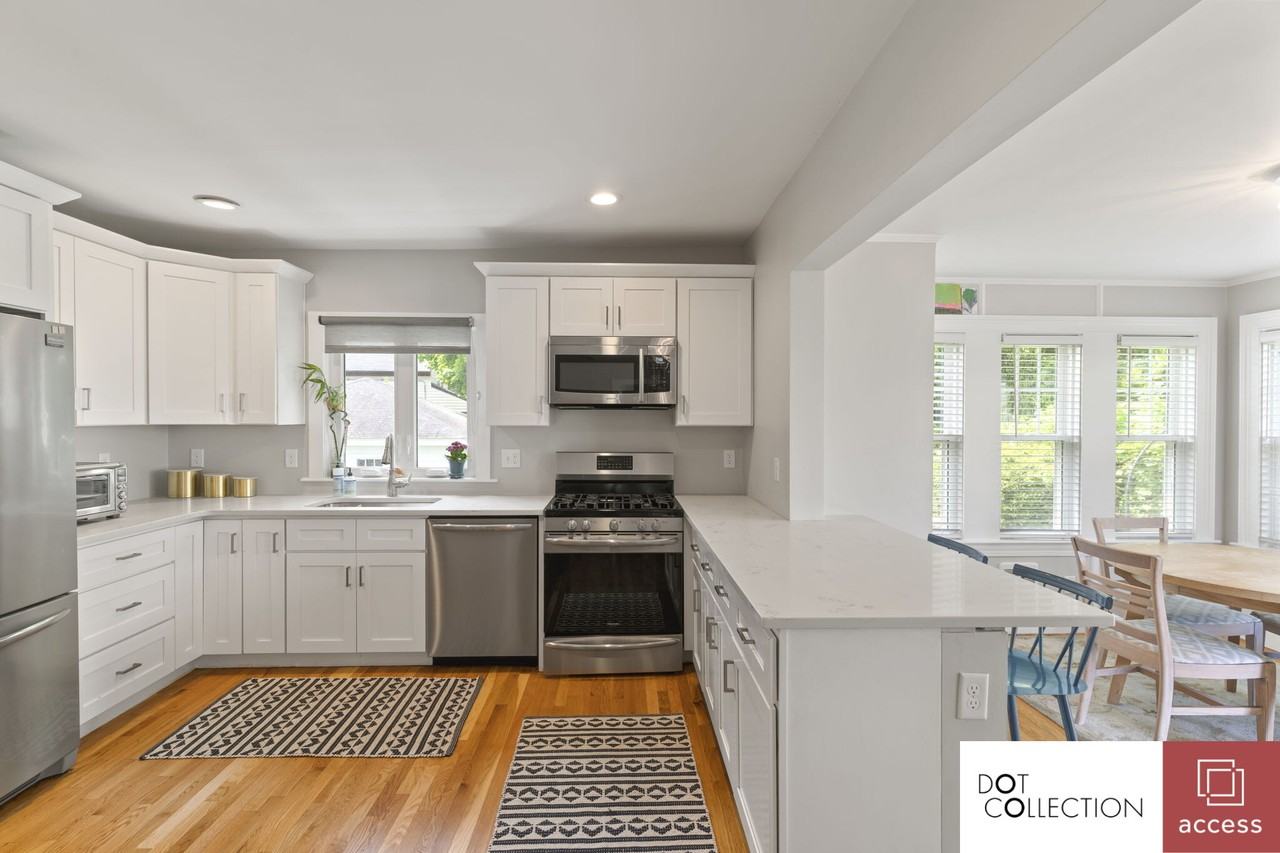 19 Washburn St - Photo 3 of 28