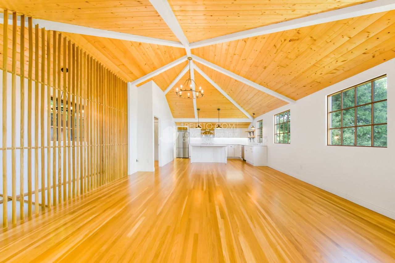 1537 Cole St - Photo 3 of 28