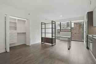221 W Hubbard St - Photo 1 of 1