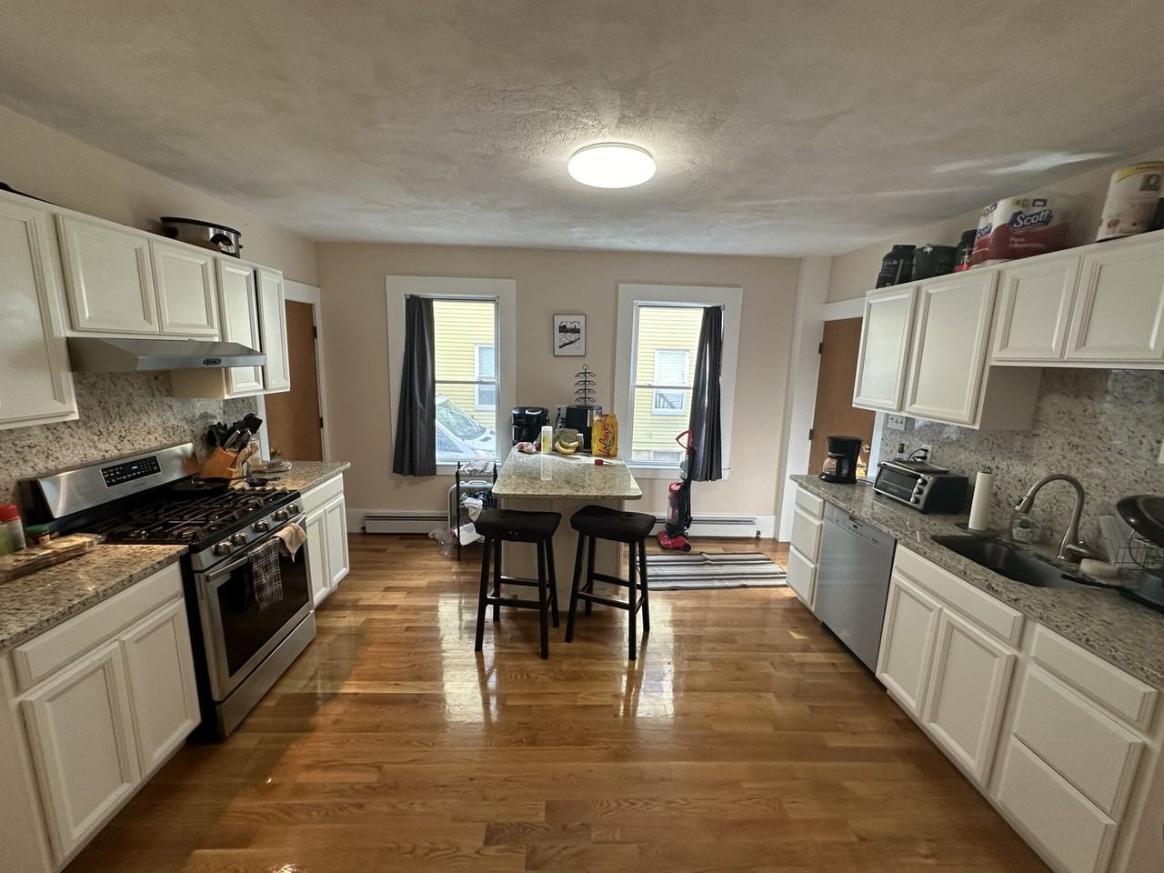 12 Line St #1