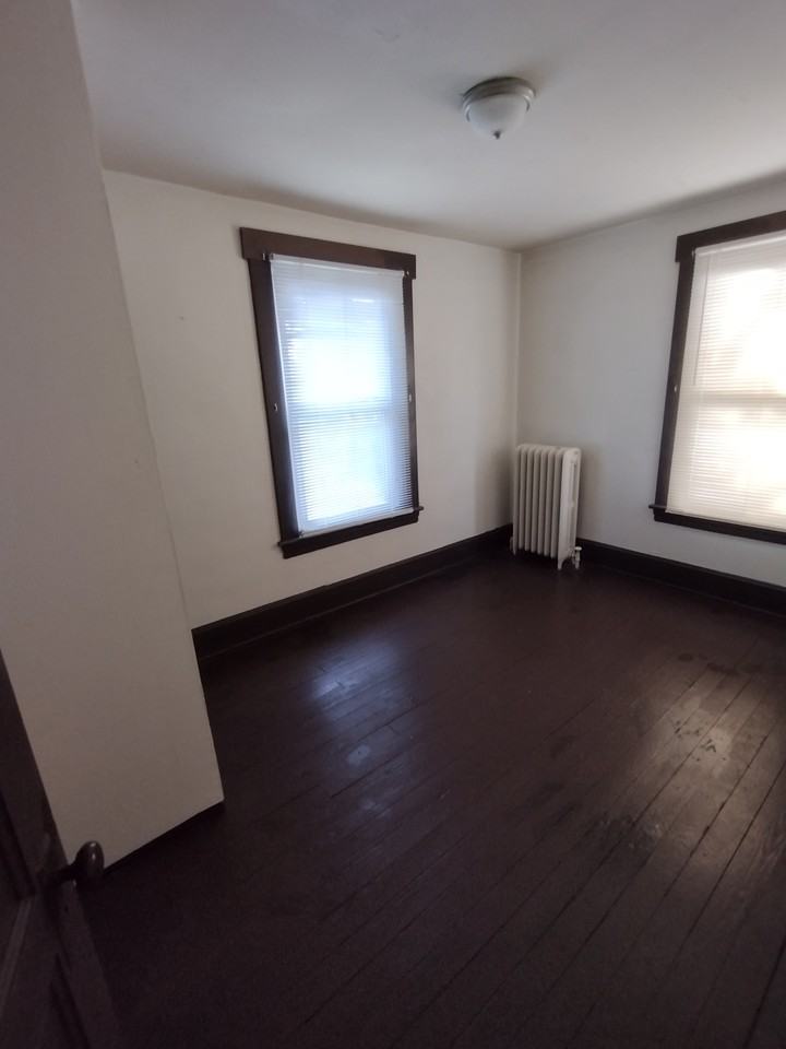 343 Linden Ave - Photo 7 of 7