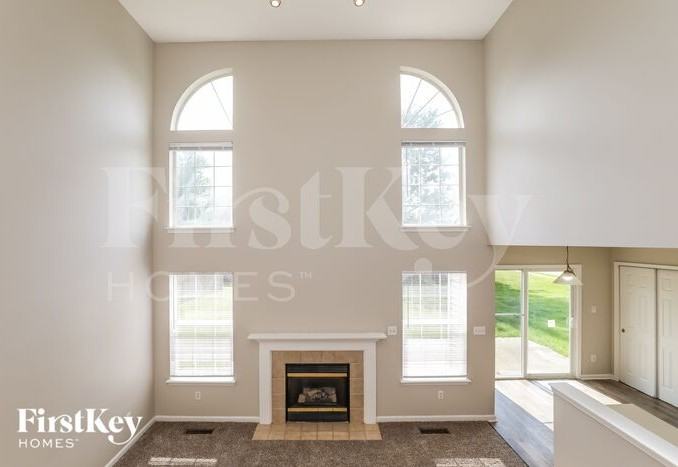 1934 Tawney Ln - Photo 3 of 16