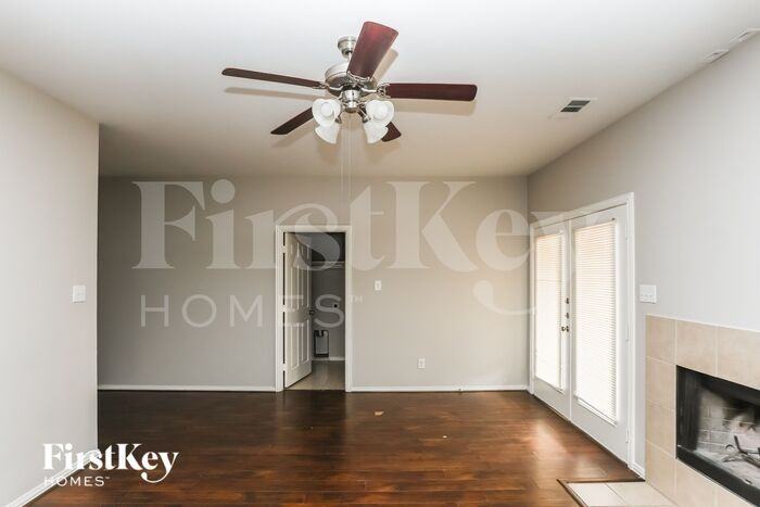 1206 Jewell Ln - Photo 2 of 16