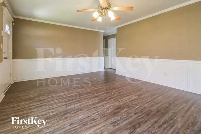 2425 S Lees Summit Rd - Photo 3 of 15