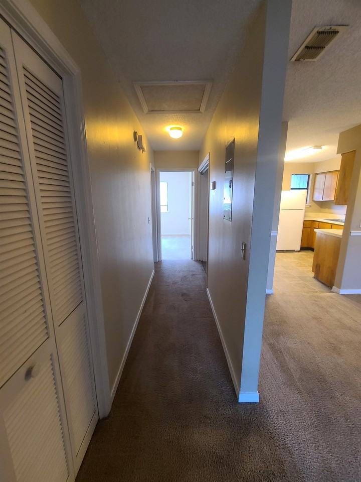 SAN JOSE 7100 Ponce de Leon Ave.04 - Photo 3 of 9