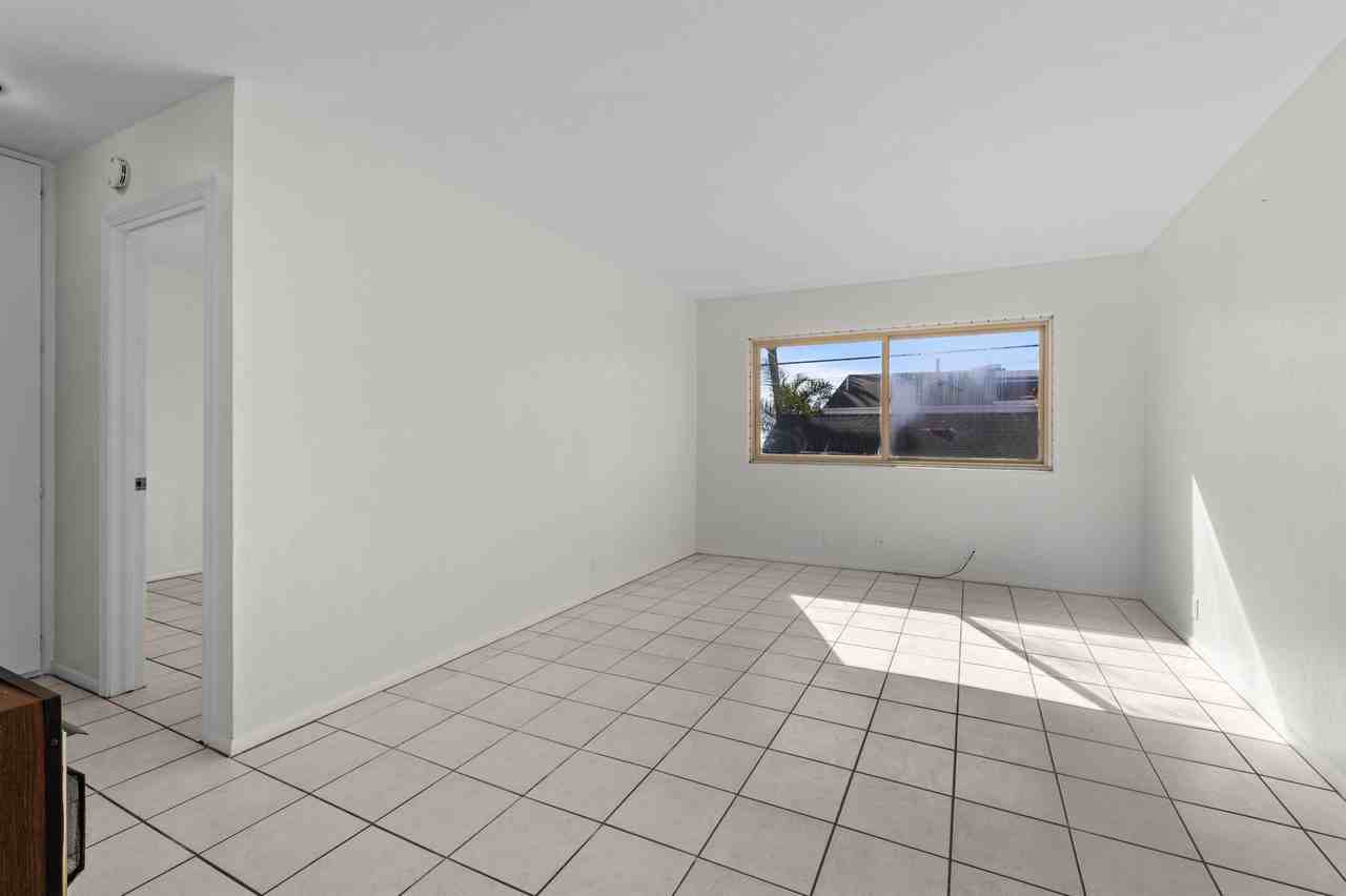 151 South Myers Street - Photo 4 of 8