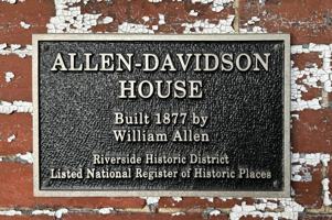 featured image of 325 Chandler Ave