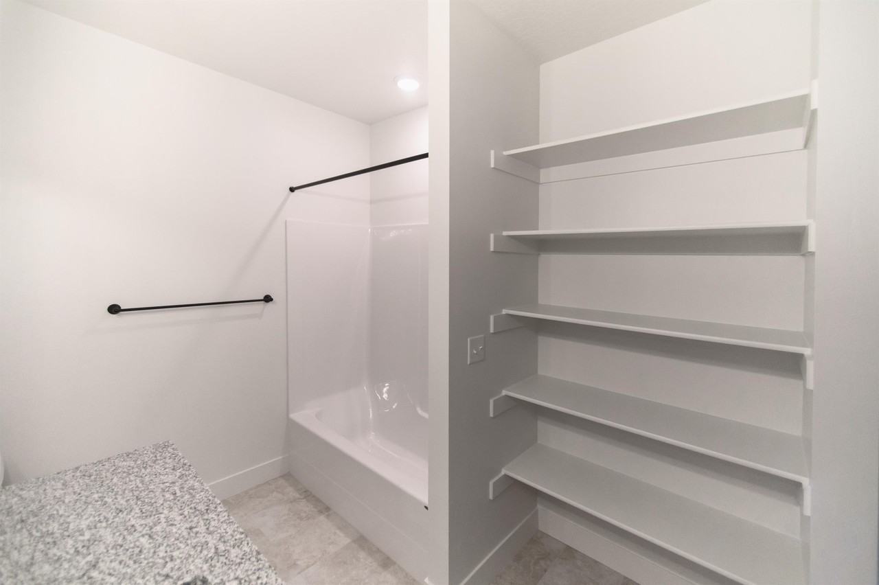 20 South 100 West - Photo 3 of 50