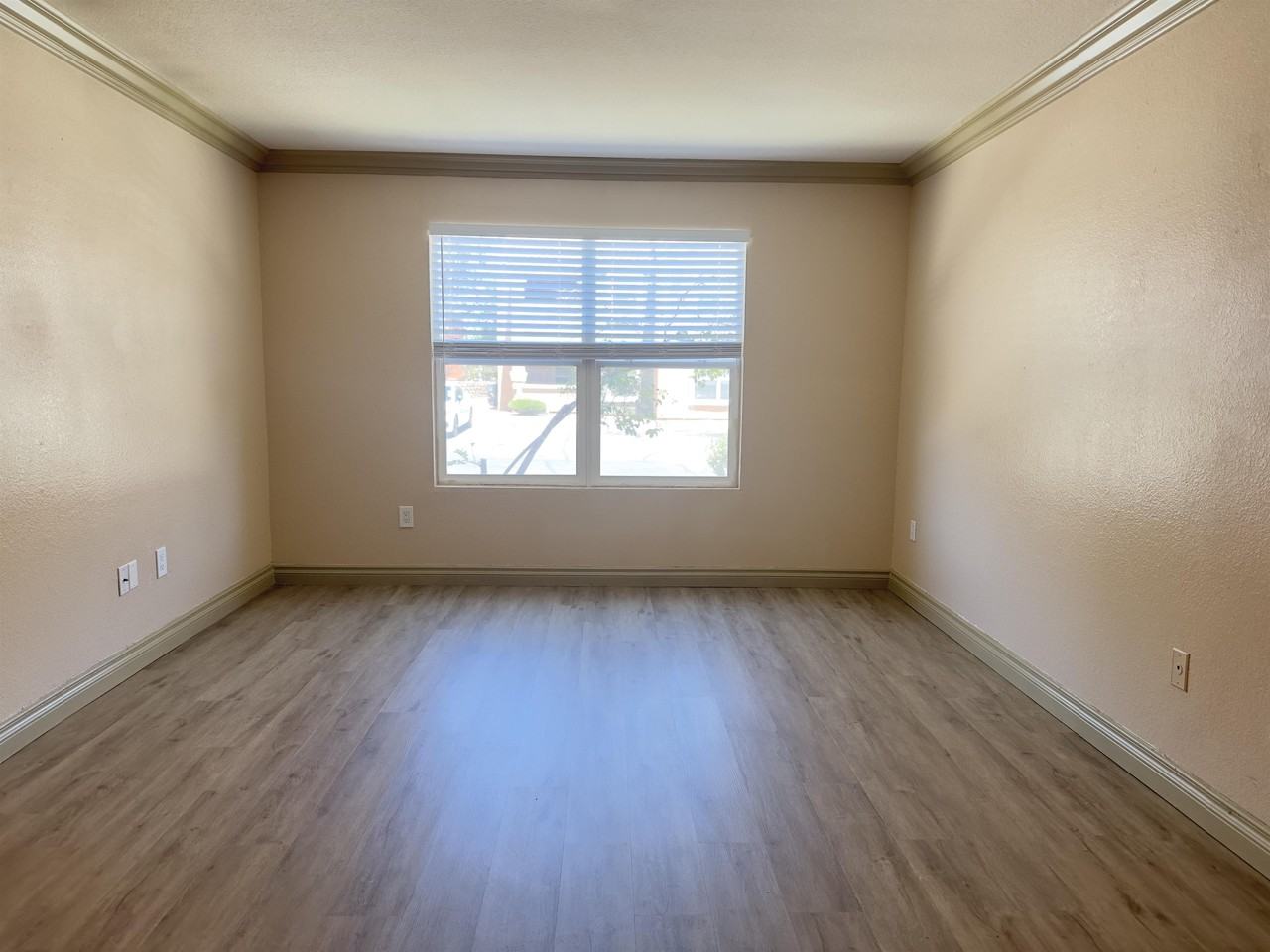 8101 W Flamingo Rd #1 - Photo 6 of 16