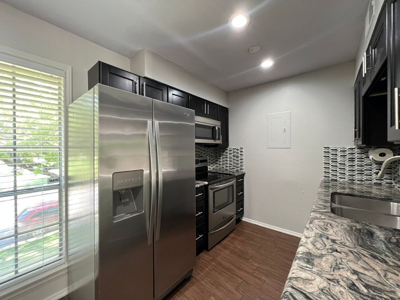 4004 Ridglea Country Club Dr #203 - Photo 3 of 19