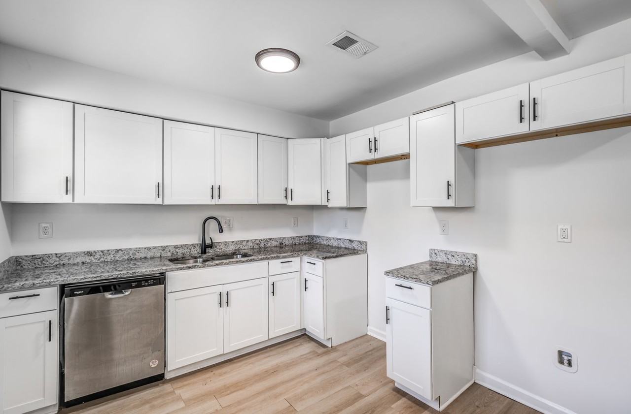 774 Frayser Dr - Photo 4 of 17