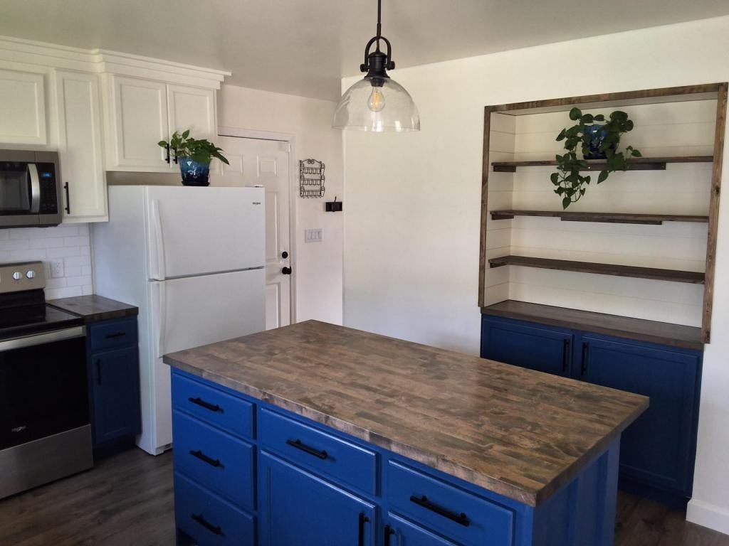 7620 Hammersley Rd - Photo 4 of 18