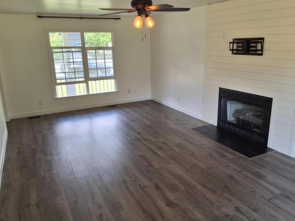 7620 Hammersley Rd - Photo 7 of 18