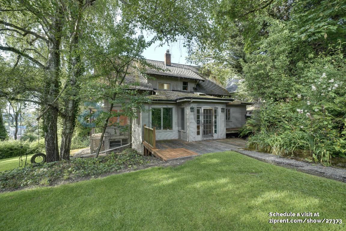 1217 W Howe St - Photo 2 of 32