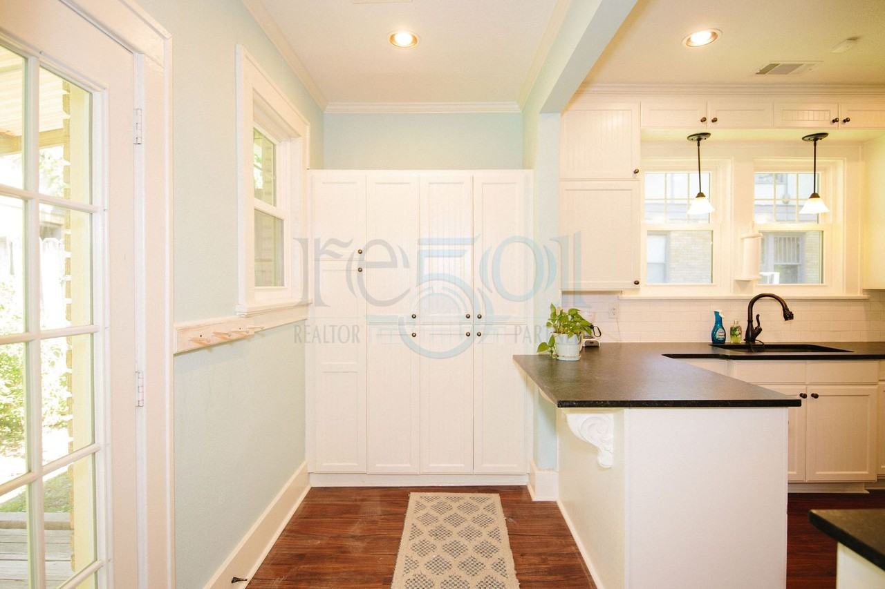 1508 Kavanaugh Blvd - Photo 7 of 40