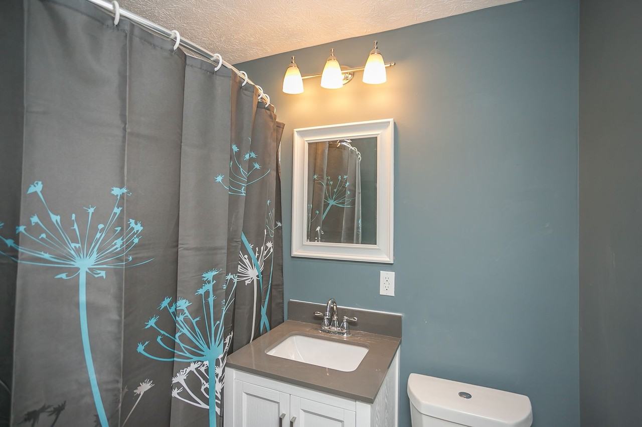 Bagley Pointe - Photo 3 of 33