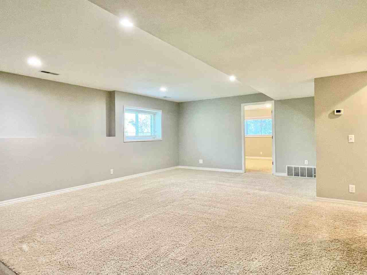 1403 Northridge Dr - Photo 2 of 18