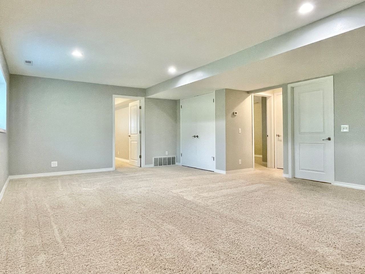 1403 Northridge Dr - Photo 3 of 18