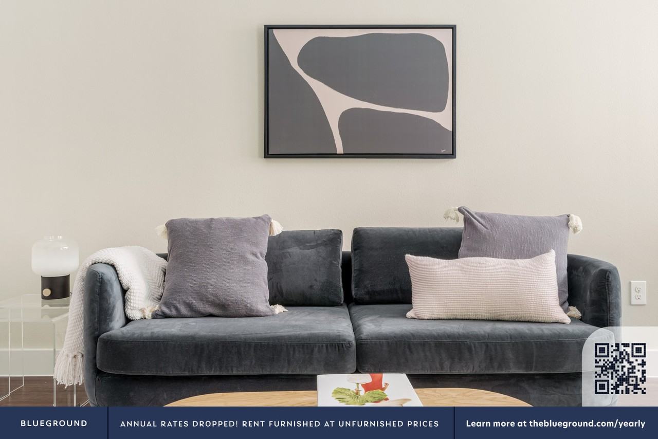 1900 Simond Avenue - Photo 3 of 28