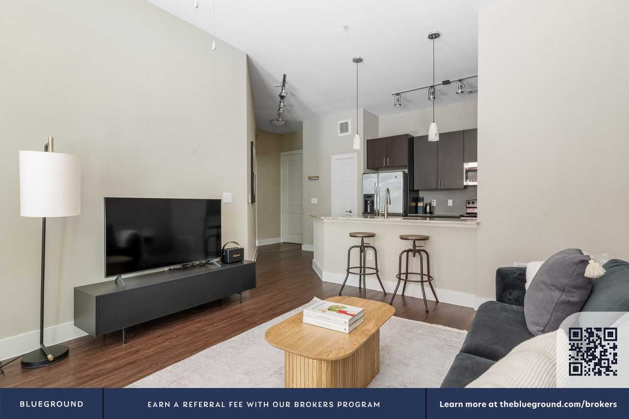 1900 Simond Avenue - Photo 4 of 28