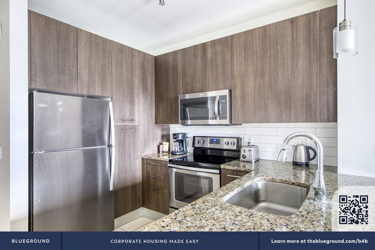 8800 Doral Boulevard - Photo 6 of 48