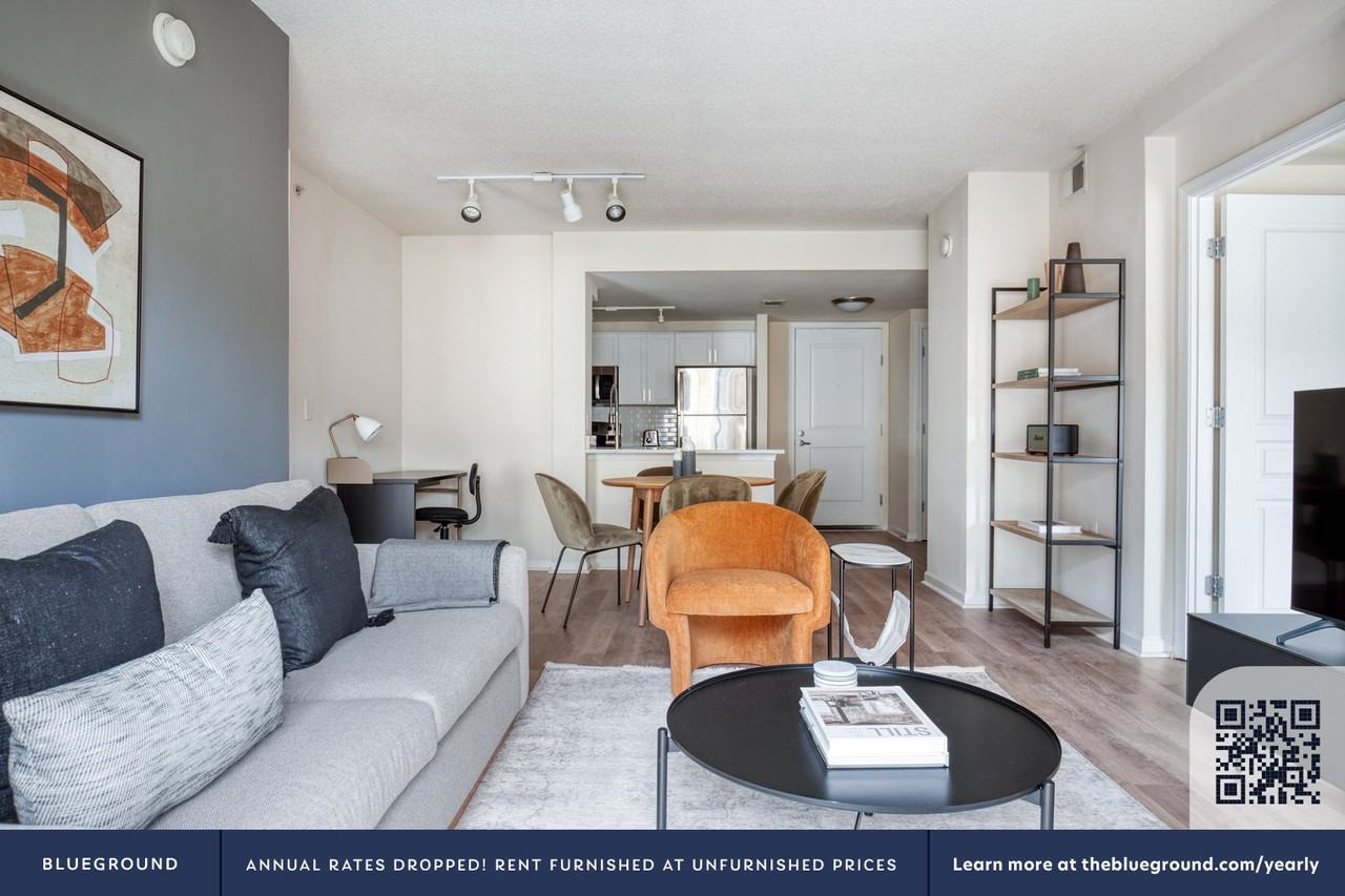 5405 Tuckerman Lane - Photo 3 of 40