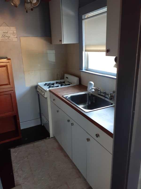 130 N Grosse Ave - Photo 2 of 4