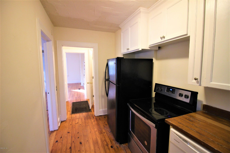 505 S Oak St - Photo 7 of 16