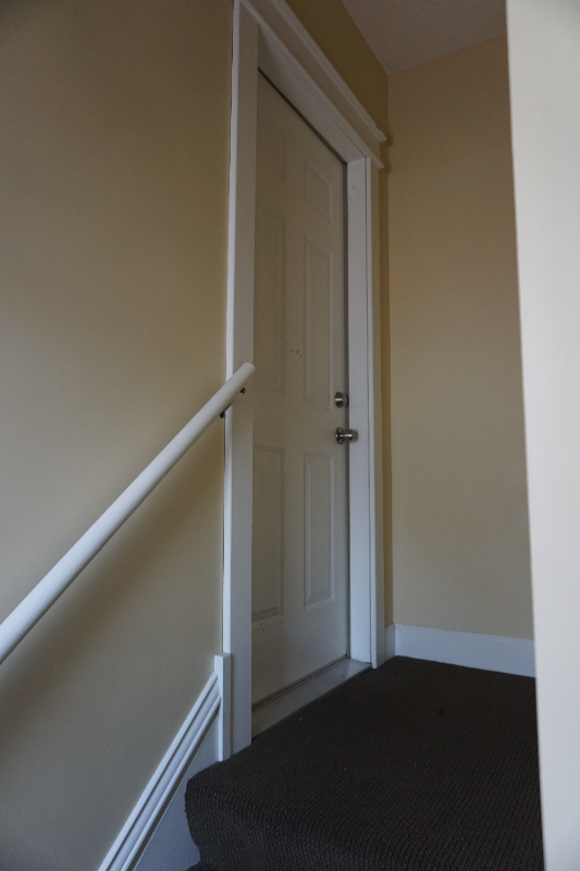 648 Smith Ave S #UPPR - Photo 3 of 20