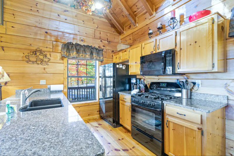 235 Arrowhead Pass - Photo 4 of 5