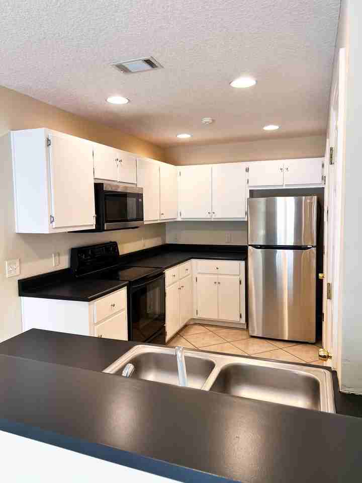 252 Windridge Dr #252 - Photo 3 of 17