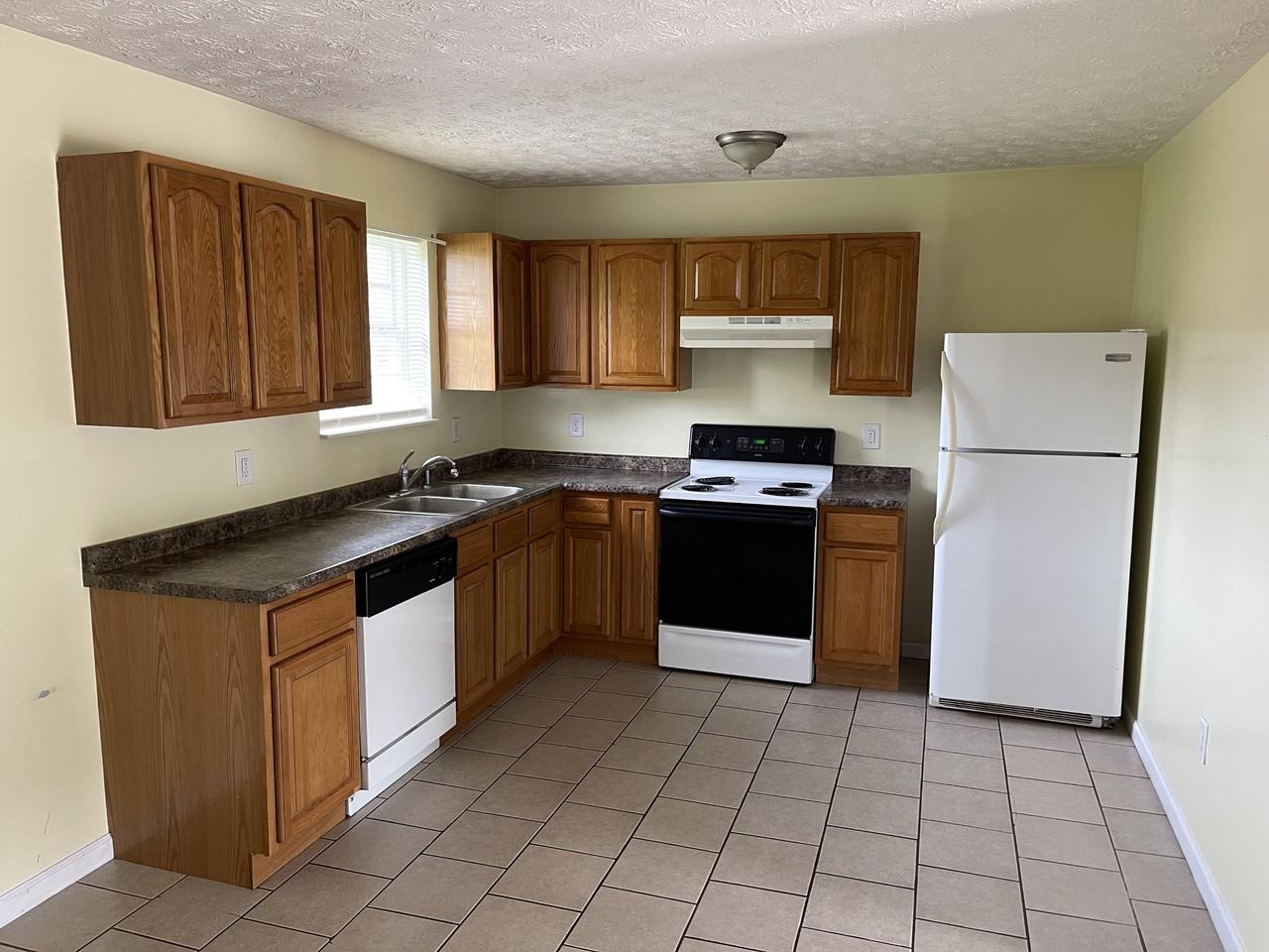 857 Quiet Oaks Way #NA - Photo 2 of 19