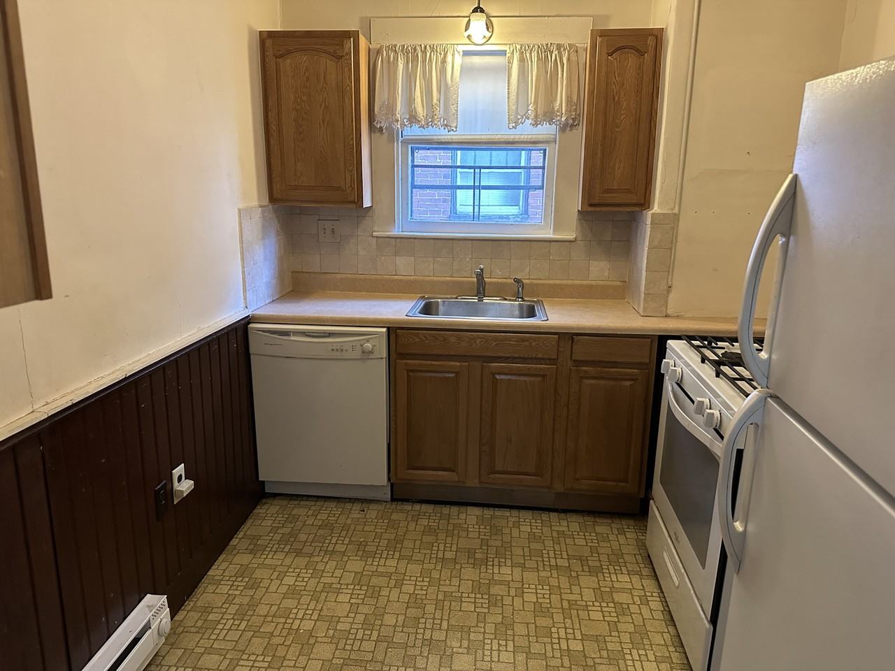 102 Mount Auburn St #102 - Photo 4 of 6