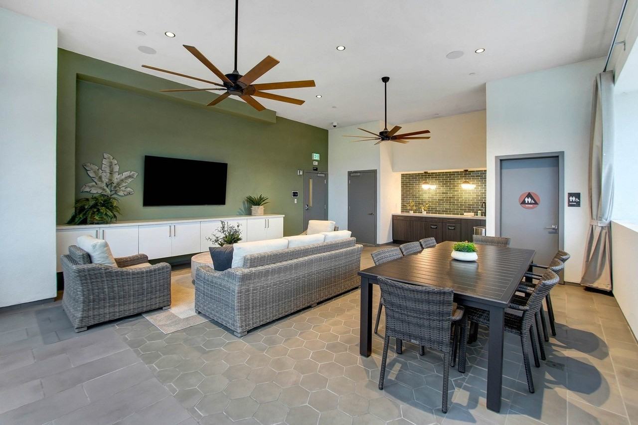 Skye at Warner Center - Photo 3 of 26